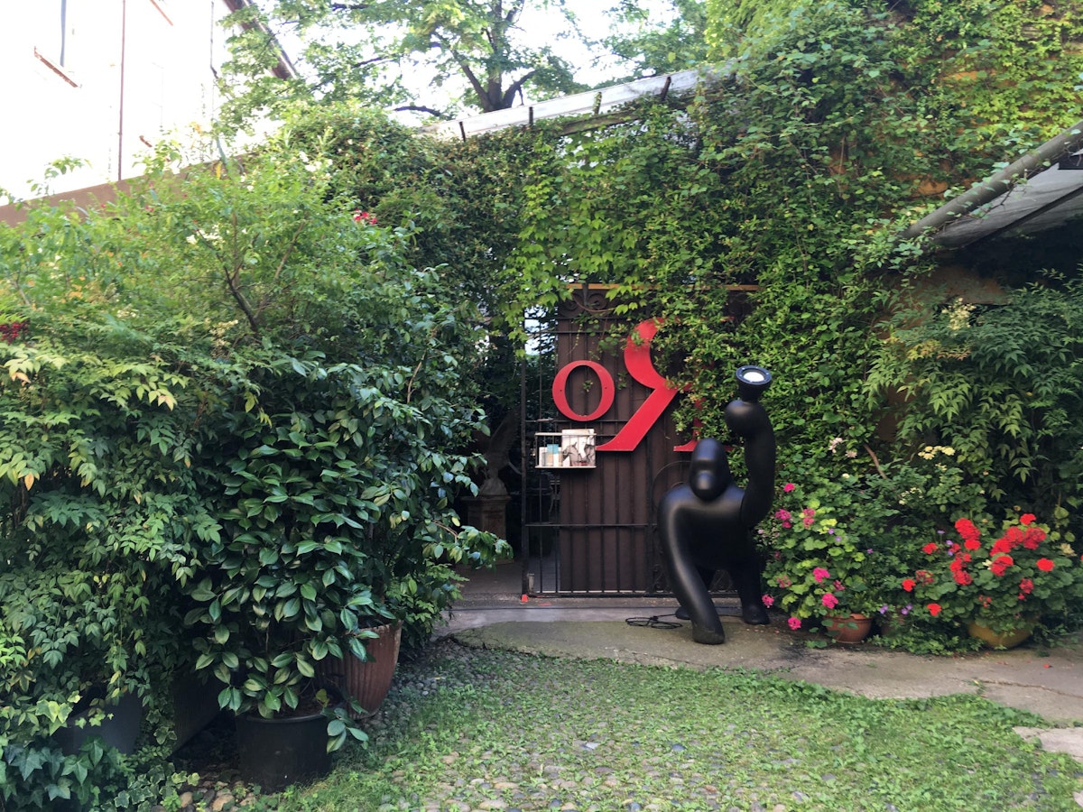 Spazio Rossana Orlandi courtyard entrance