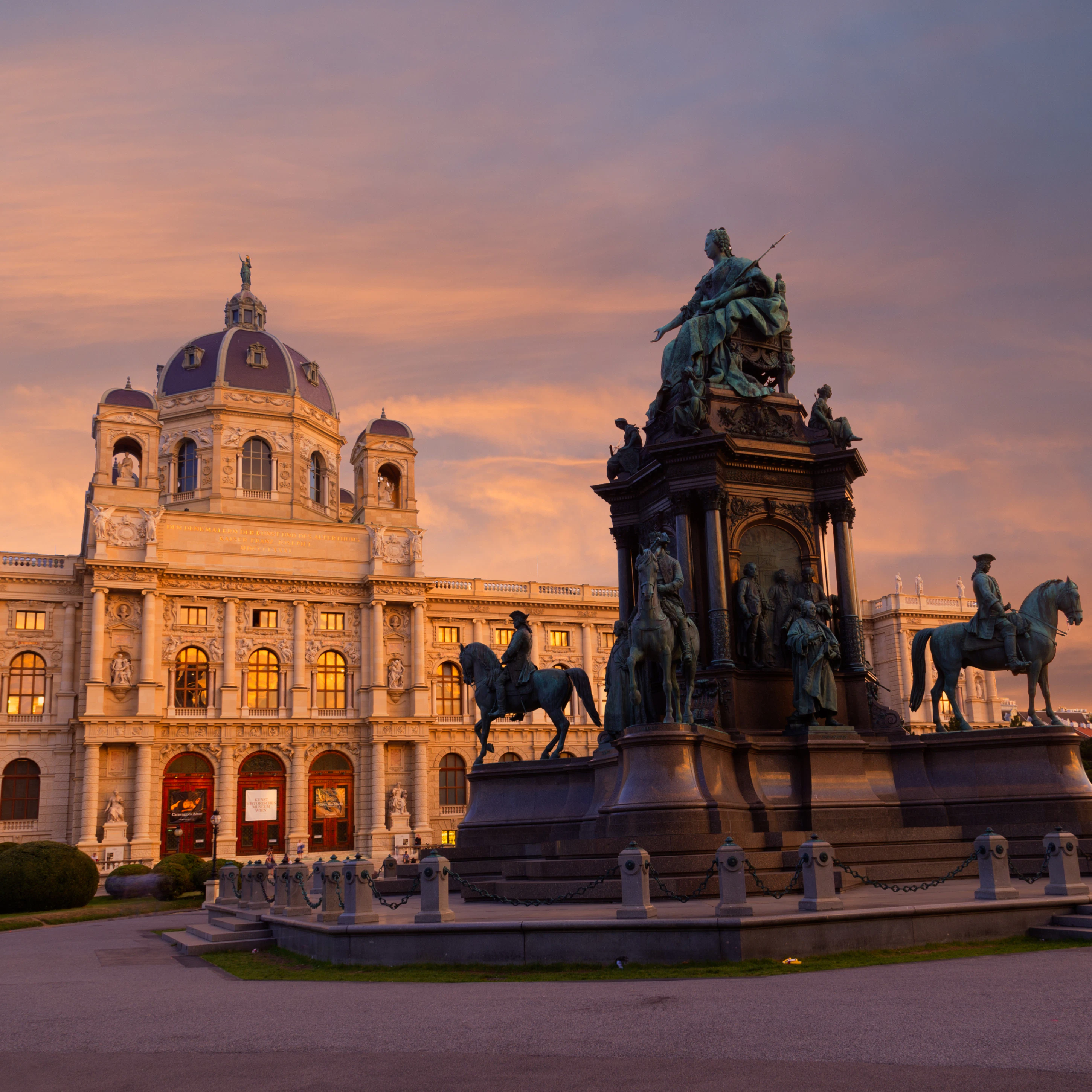 500px Photo ID: 124014183 - The outside of the Kunsthistorisches Museum in Vienna at Sunset