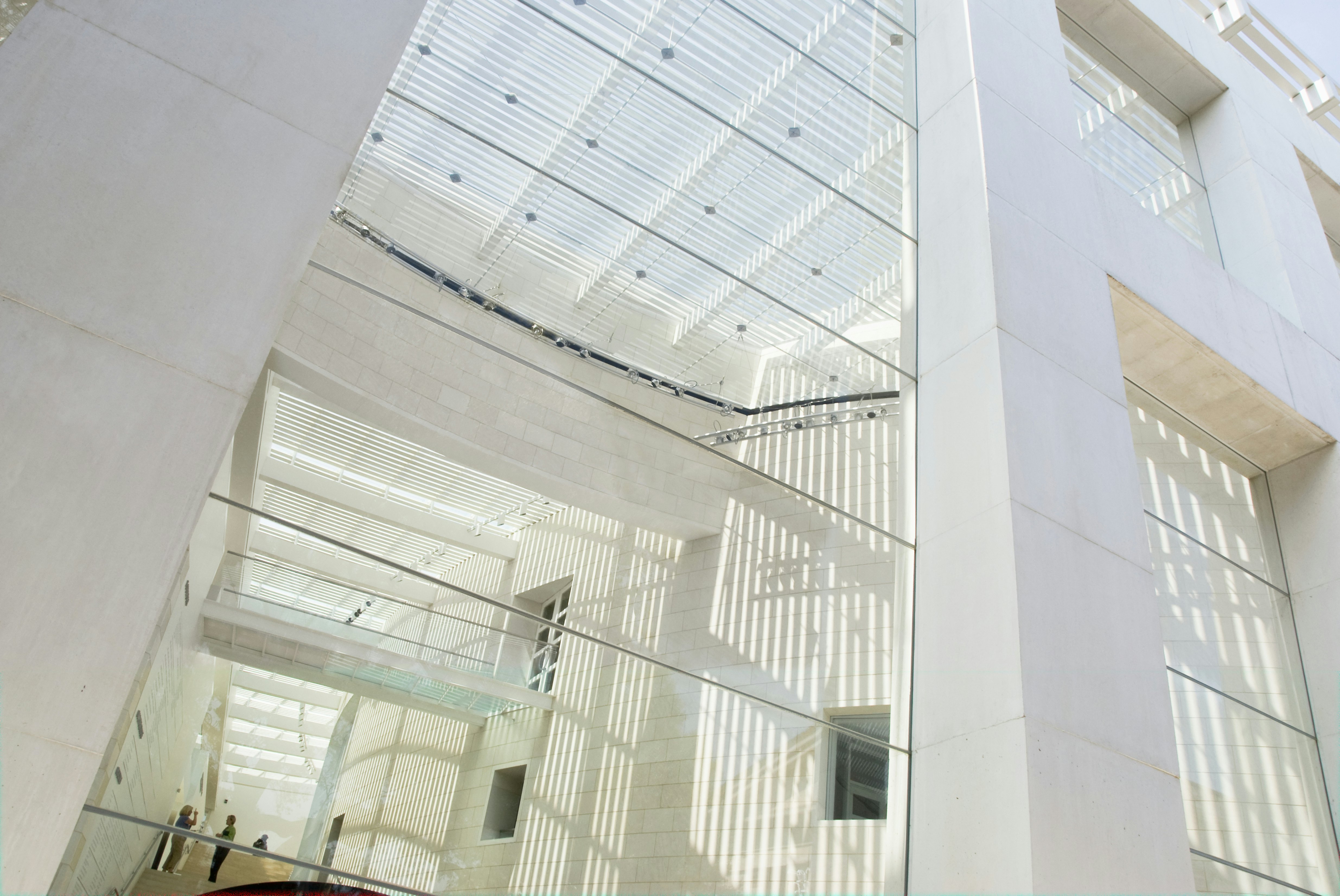 EXTERIOR VIEW TELFAIR MUSEUM OF THE ART'S JEPSON CENTER.DESIGNED BY MOSHE SAFDIE.SAVANNAH, GEORGIA