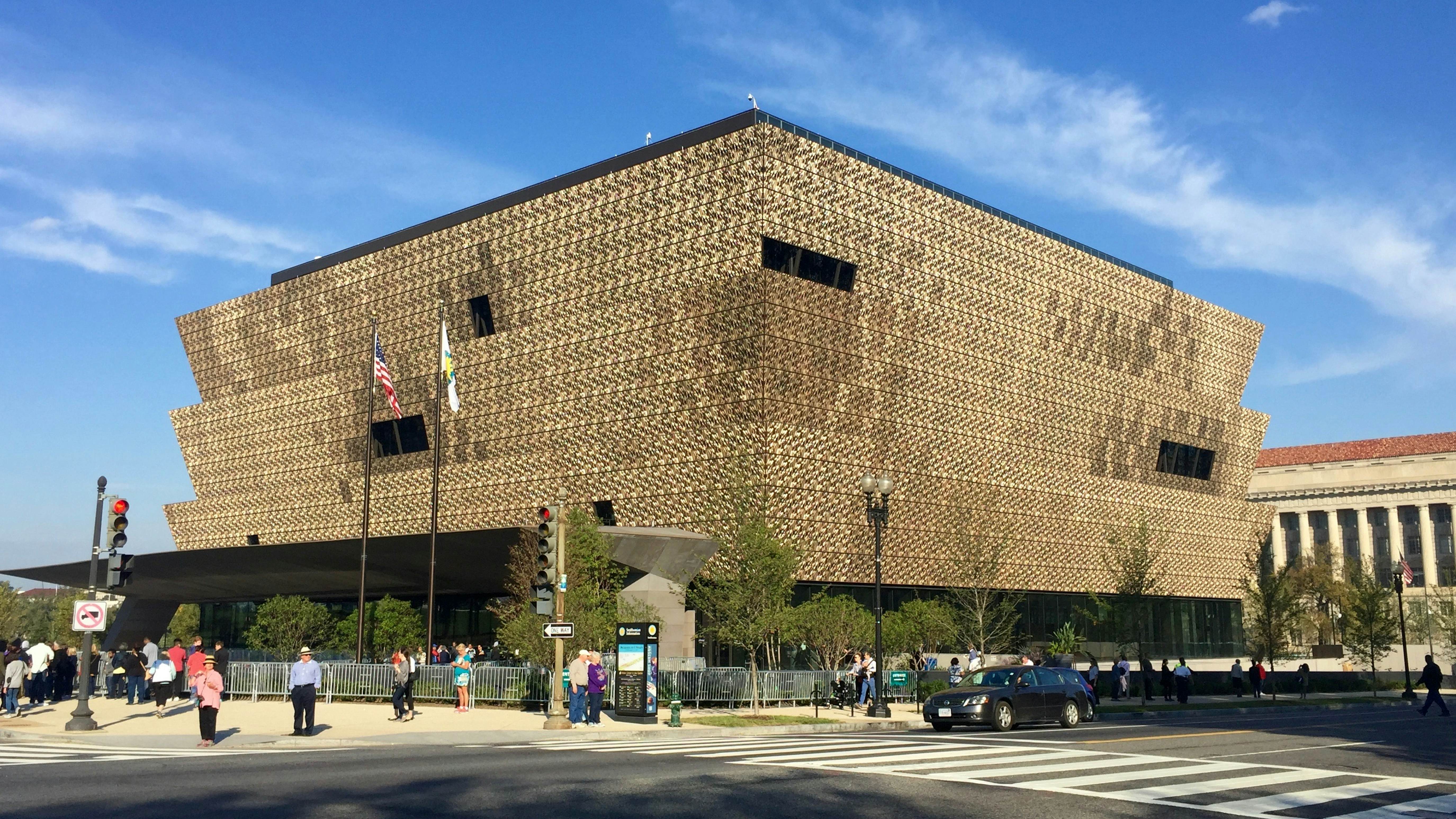 guided tour african american museum