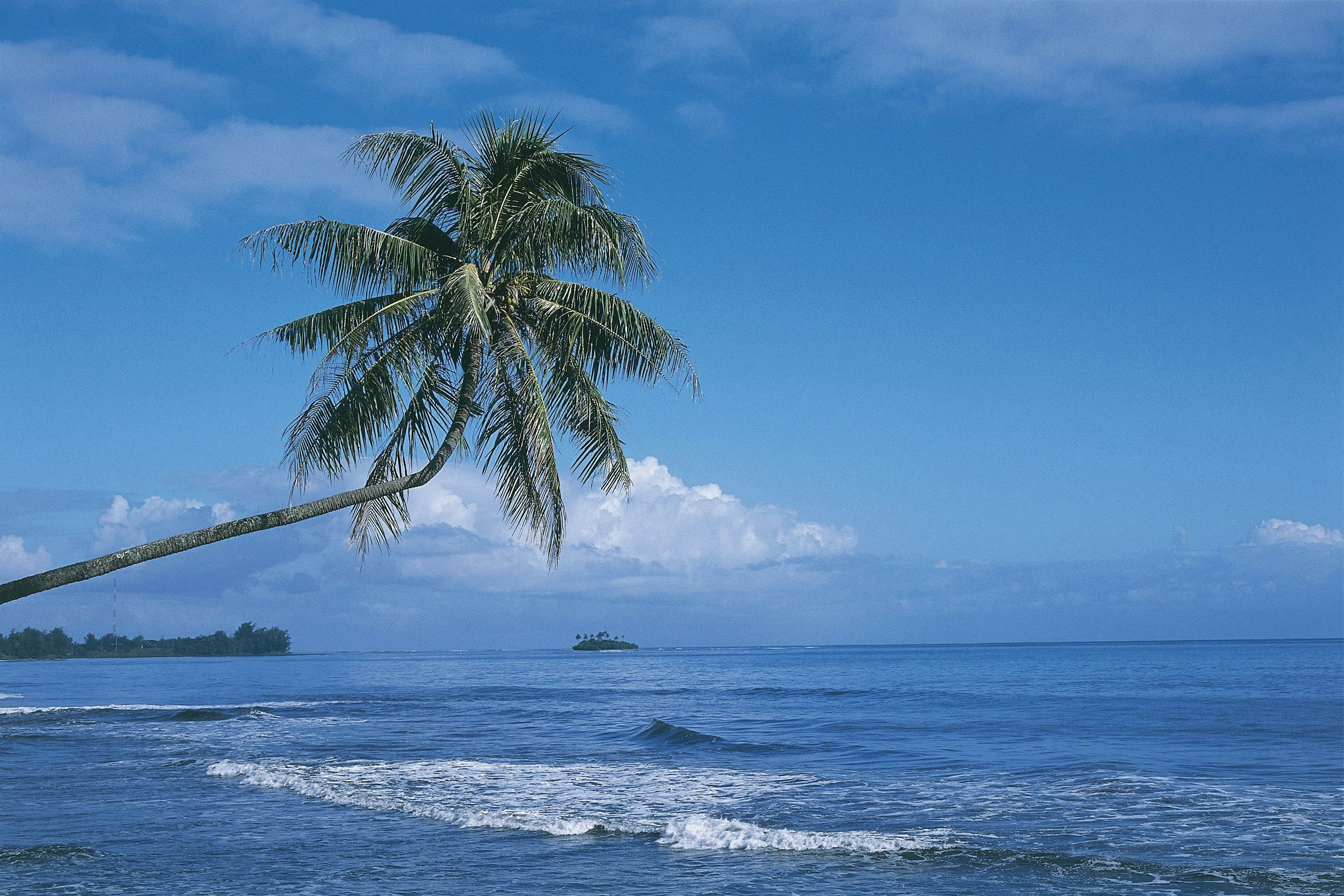 Tahiti travel destinations Lonely