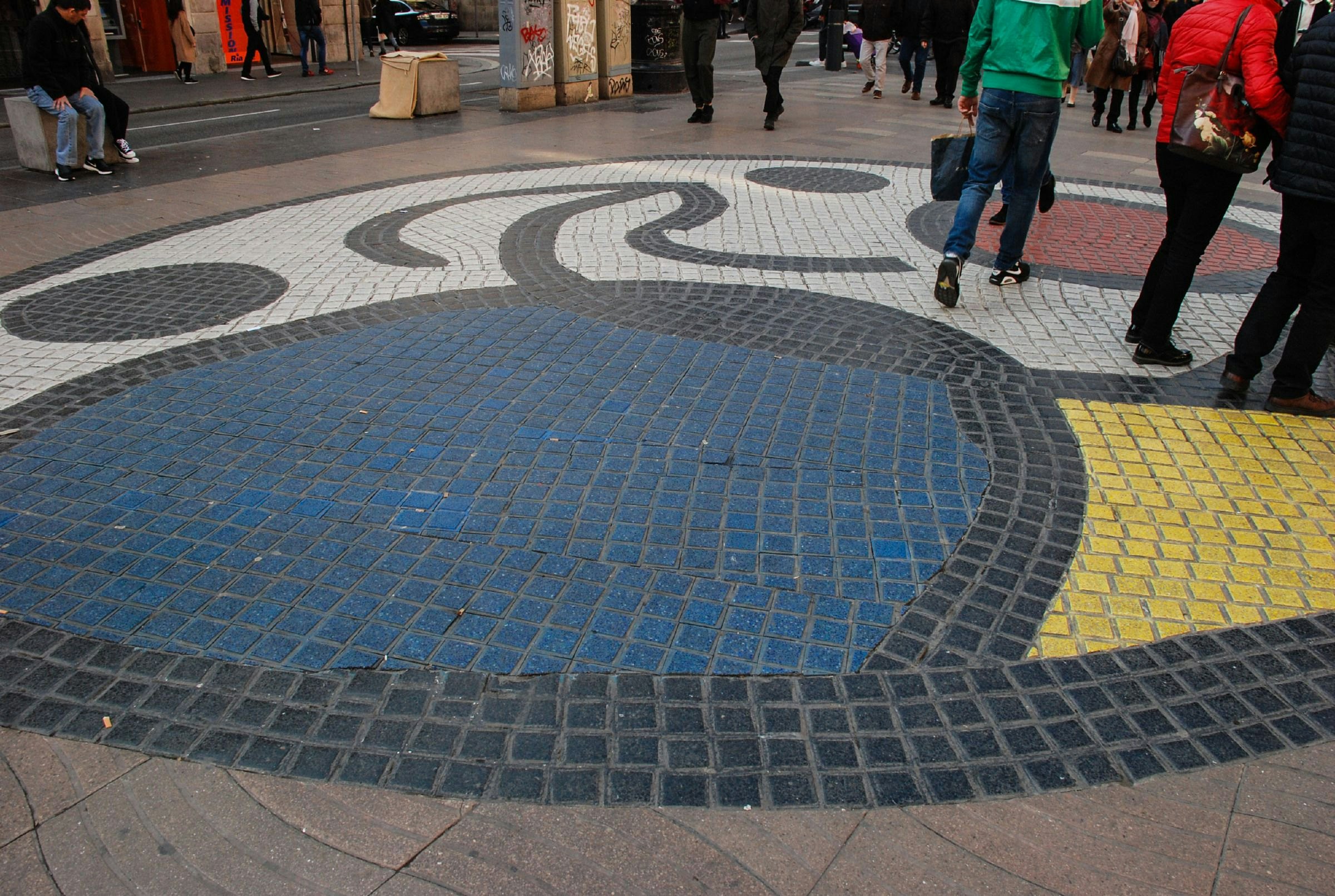  Mosaïc de Miró on La Rambla