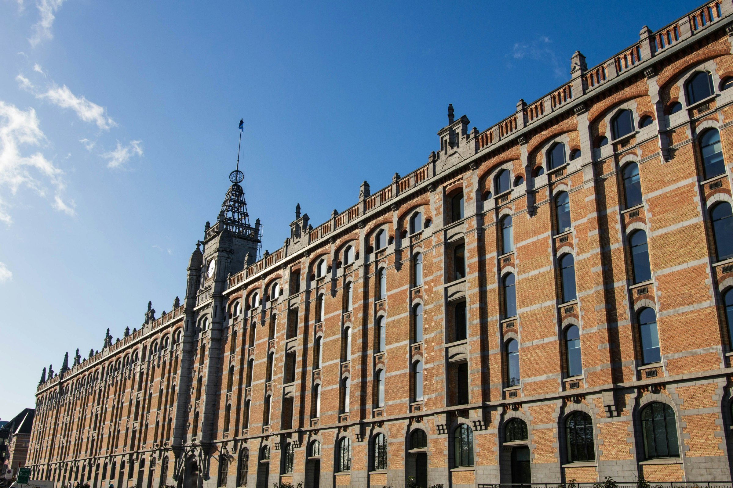Tour & Taxi street facade