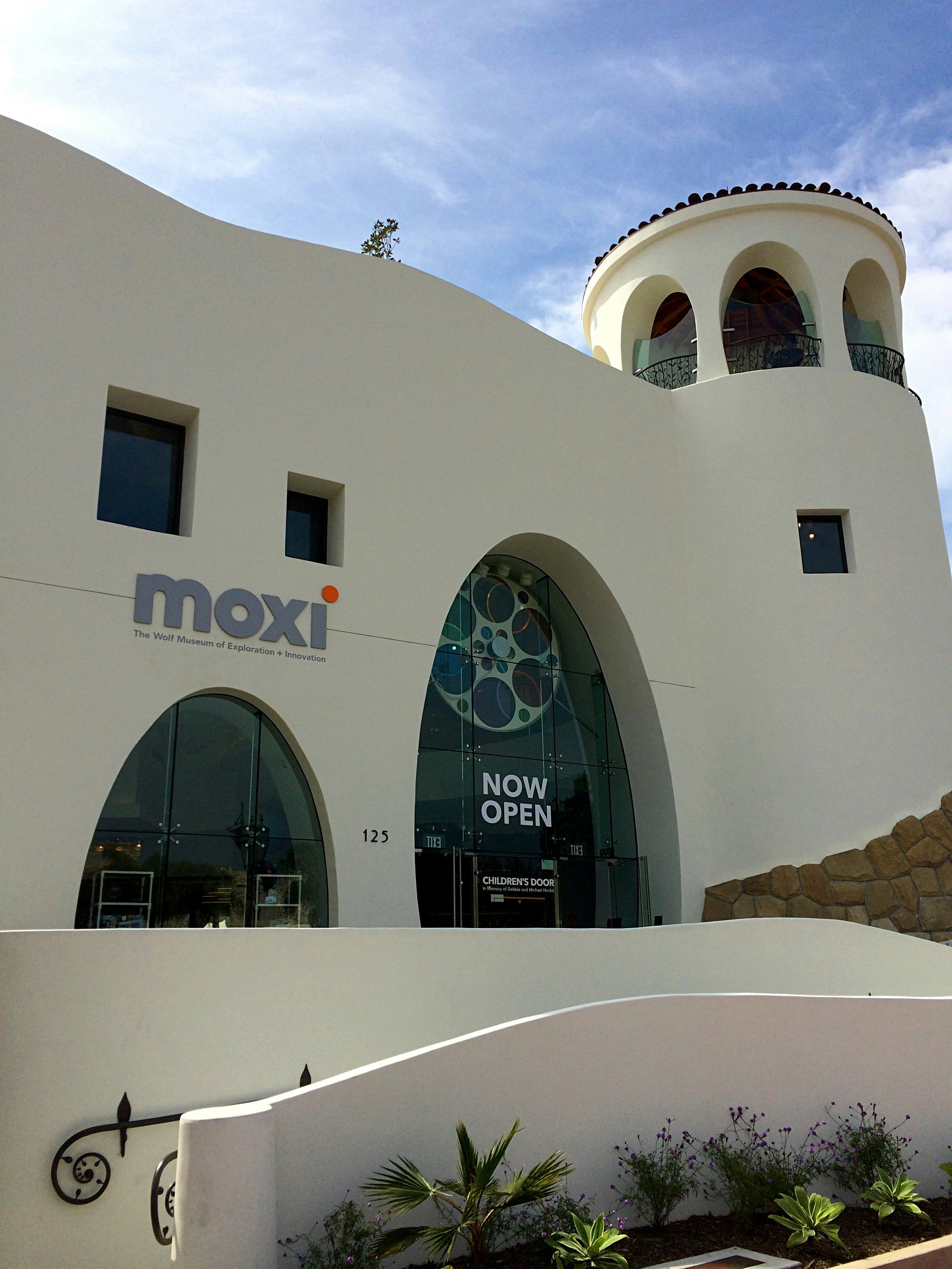 MOXI