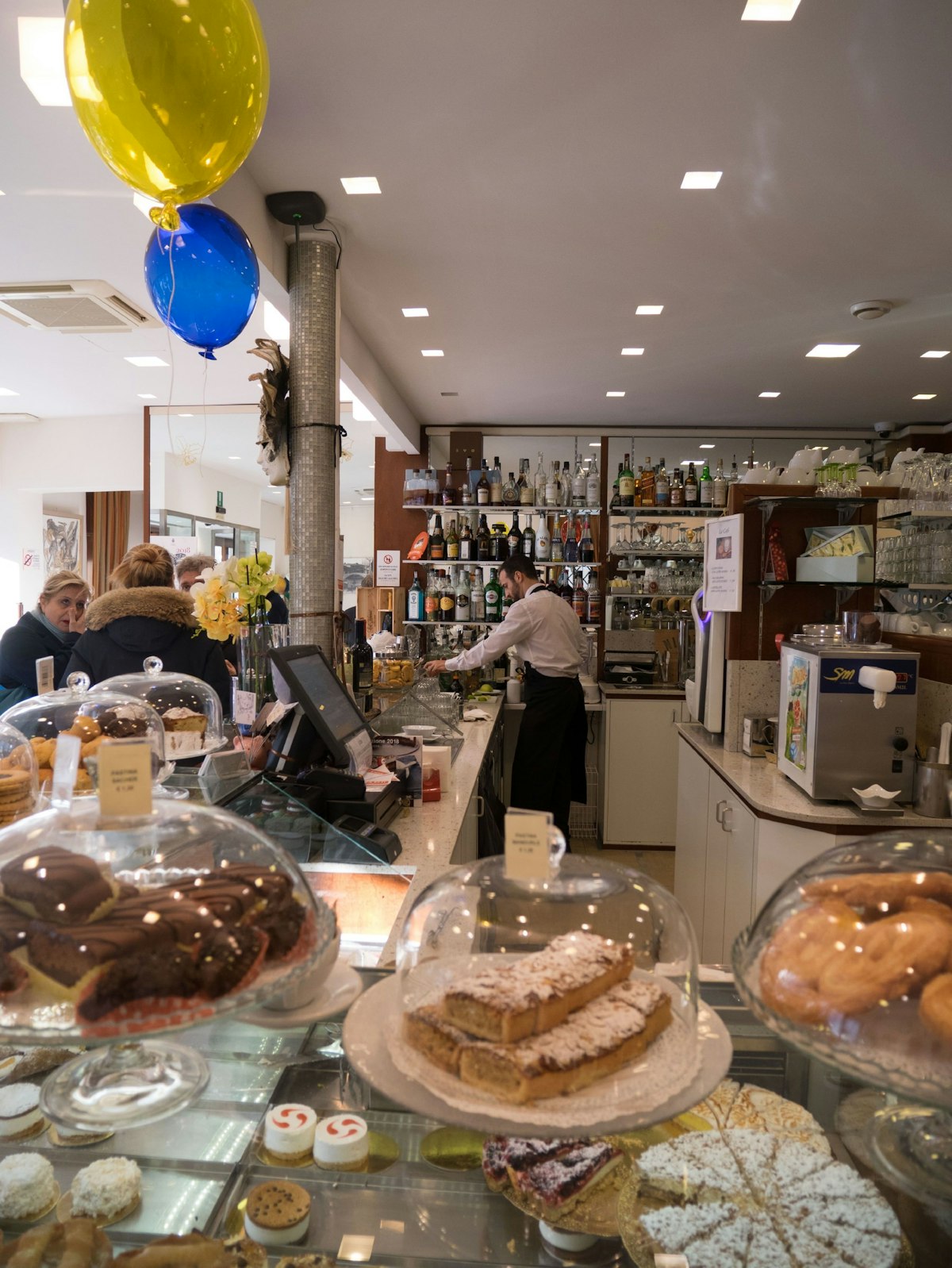 Le Café, some of the delicious cakes and pastries.