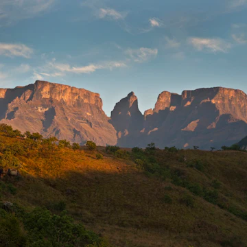 Sunrise on mountain peaks. Ukhahlamba Drakensberg Park, Kwazulu Natal Province, South Africa