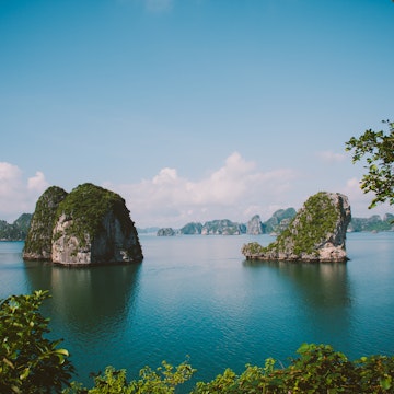 Bai Tu Long Bay