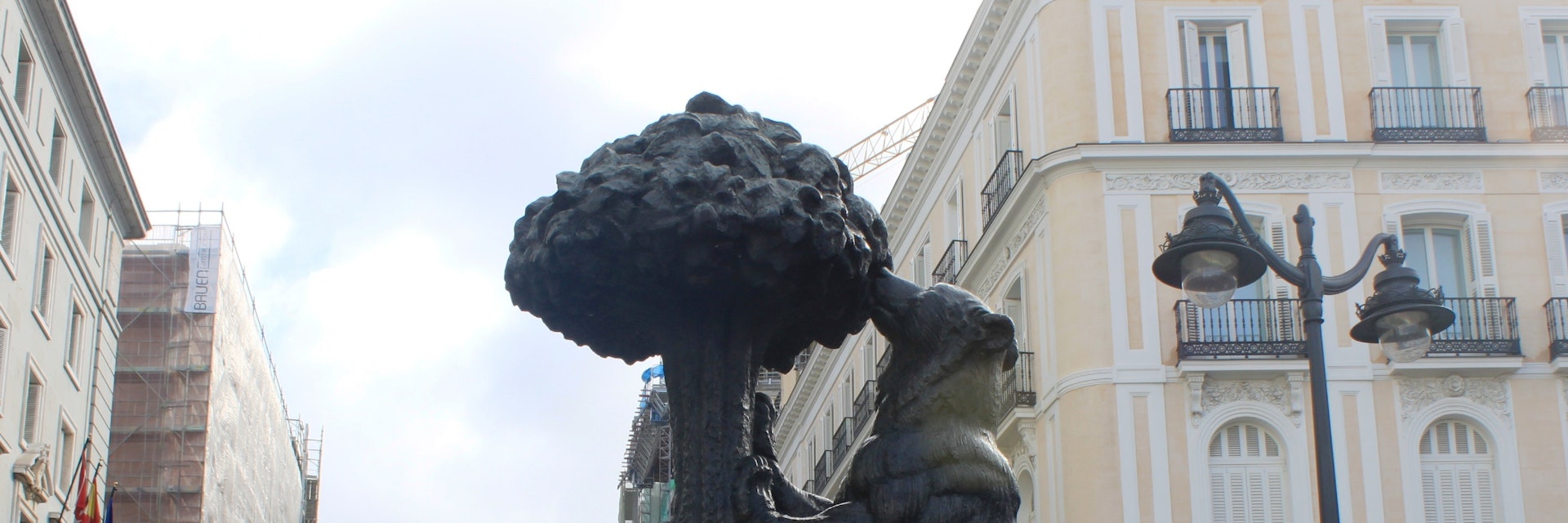 The Bear Statue in the Puerta del Sol has a brief moment alone.