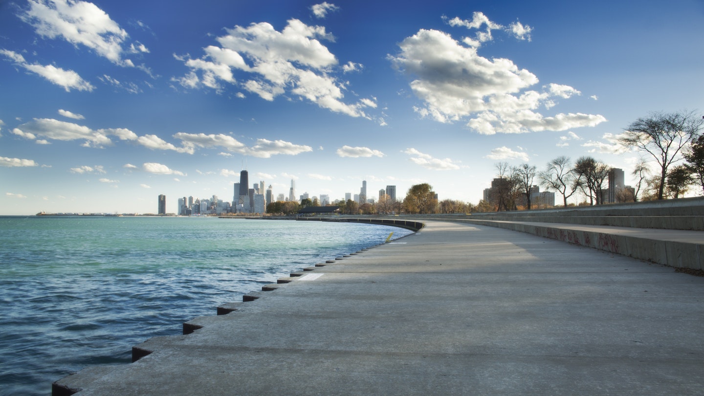 View of Chicago from Lincoln Park beside Lake Michigan.