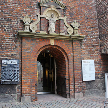 Nikolaj Kunsthal, entrance wide shot