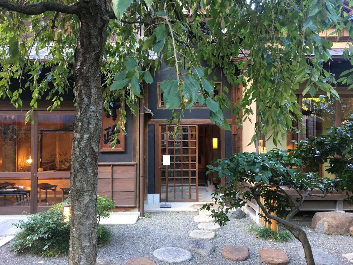 Cafe entrance from inside the courtyard, Akihabara, Kagurazaka & Korakuen.