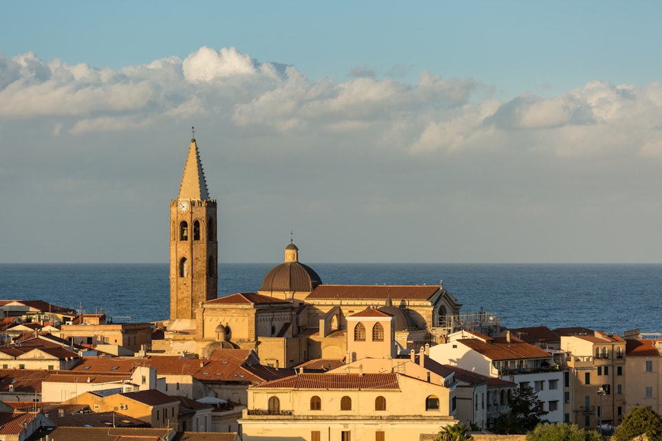 Cattedrale di Santa Maria in the ancient city of Alghero on the west coast of Sardinia; Shutterstock ID 336198101; Your name (First / Last): Anna Tyler; GL account no.: 65050; Netsuite department name: Online Editorial; Full Product or Project name including edition: destination-image-southern-europe