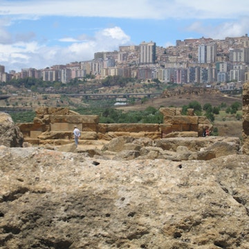 (GERMANY OUT) Italy - Sizilien Sicilia Sicily: Agrigento - view from the Valley of the Temples to the city (Photo by Promnitz/ullstein bild via Getty Images)