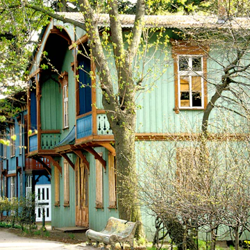 (GERMANY OUT) Russia Kaliningrad Kaliningrad - Cranz/Zelenogradsk: summer houses before the season (Photo by Knut Müller/ullstein bild via Getty Images)