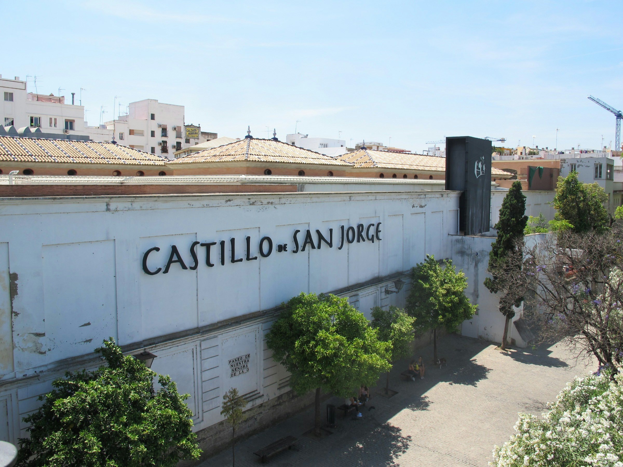 Castillo San Jorge museum exterior of building