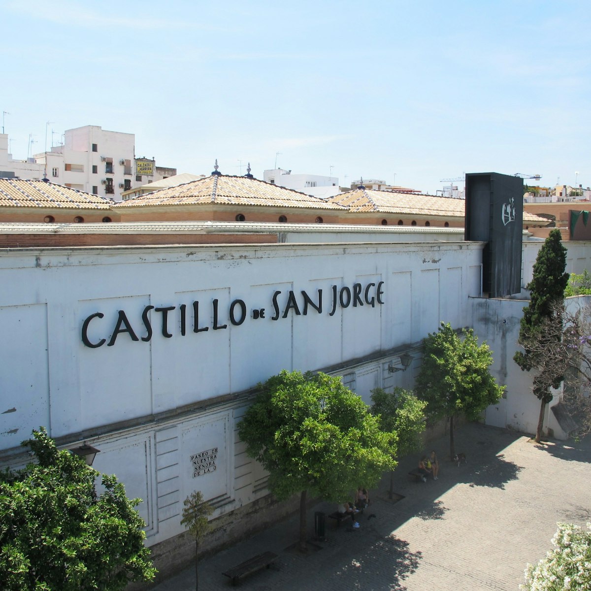 Castillo San Jorge museum exterior of building