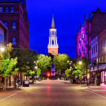 Burlington, Vermont, USA cityscape at Church Street Marketplace.; Shutterstock ID 493346407; Your name (First / Last): Trisha Ping; GL account no.: 65050; Netsuite department name: Online Editorial; Full Product or Project name including edition: Trisha Ping/65050/Online Editorial/Vermont