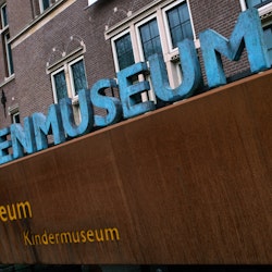 The sign for the Kindermuseum at the Tropenmuseum.