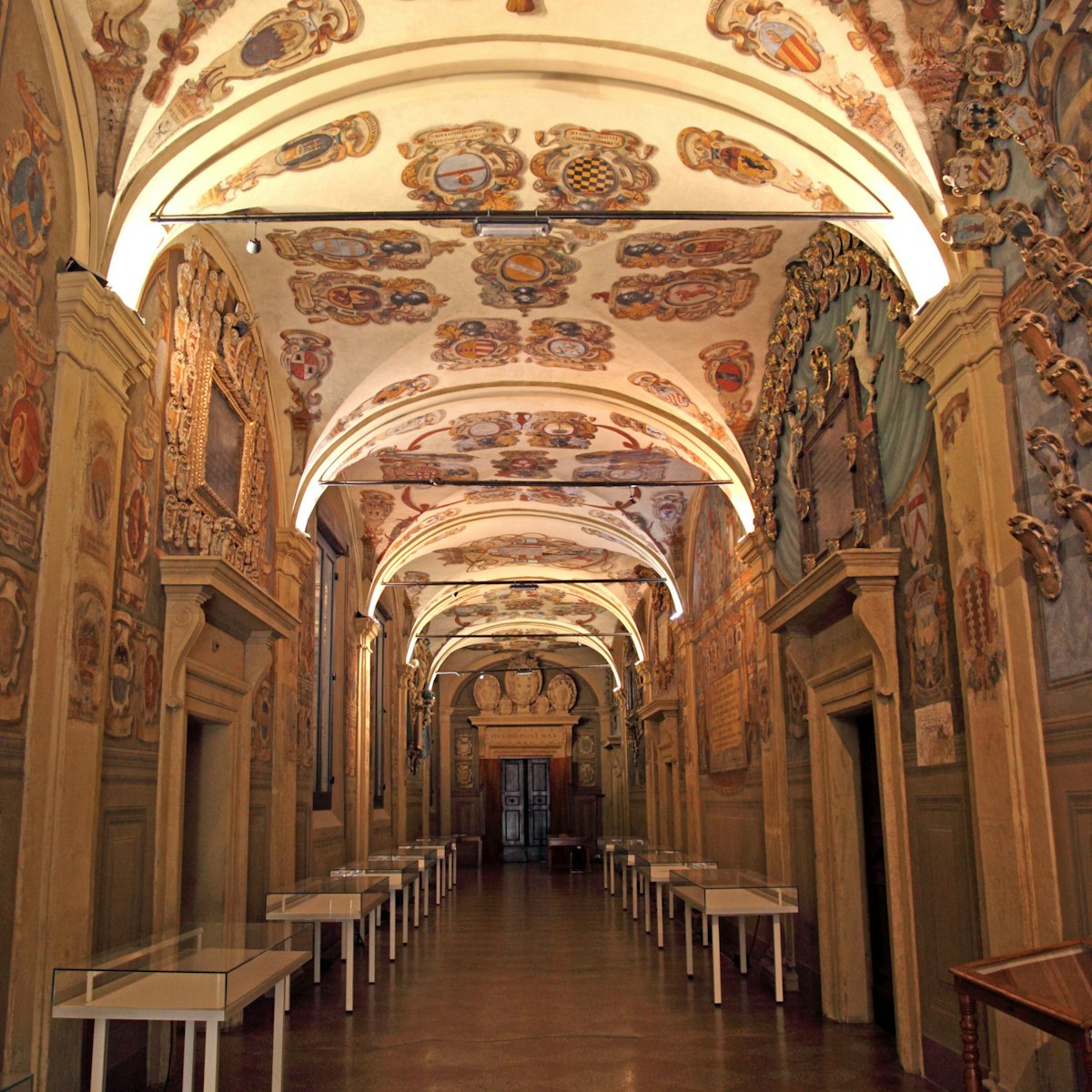 Passage in Palazzo dell'Archiginnasio.