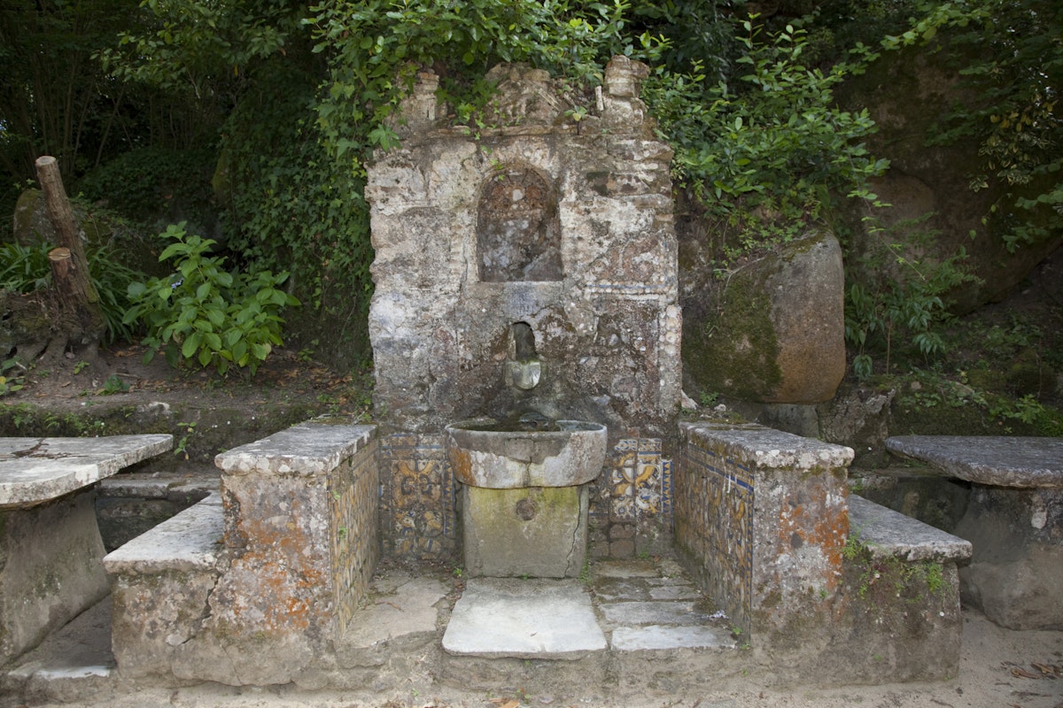 葡萄牙，Sintra-卷丘陵修道院 - 喷泉