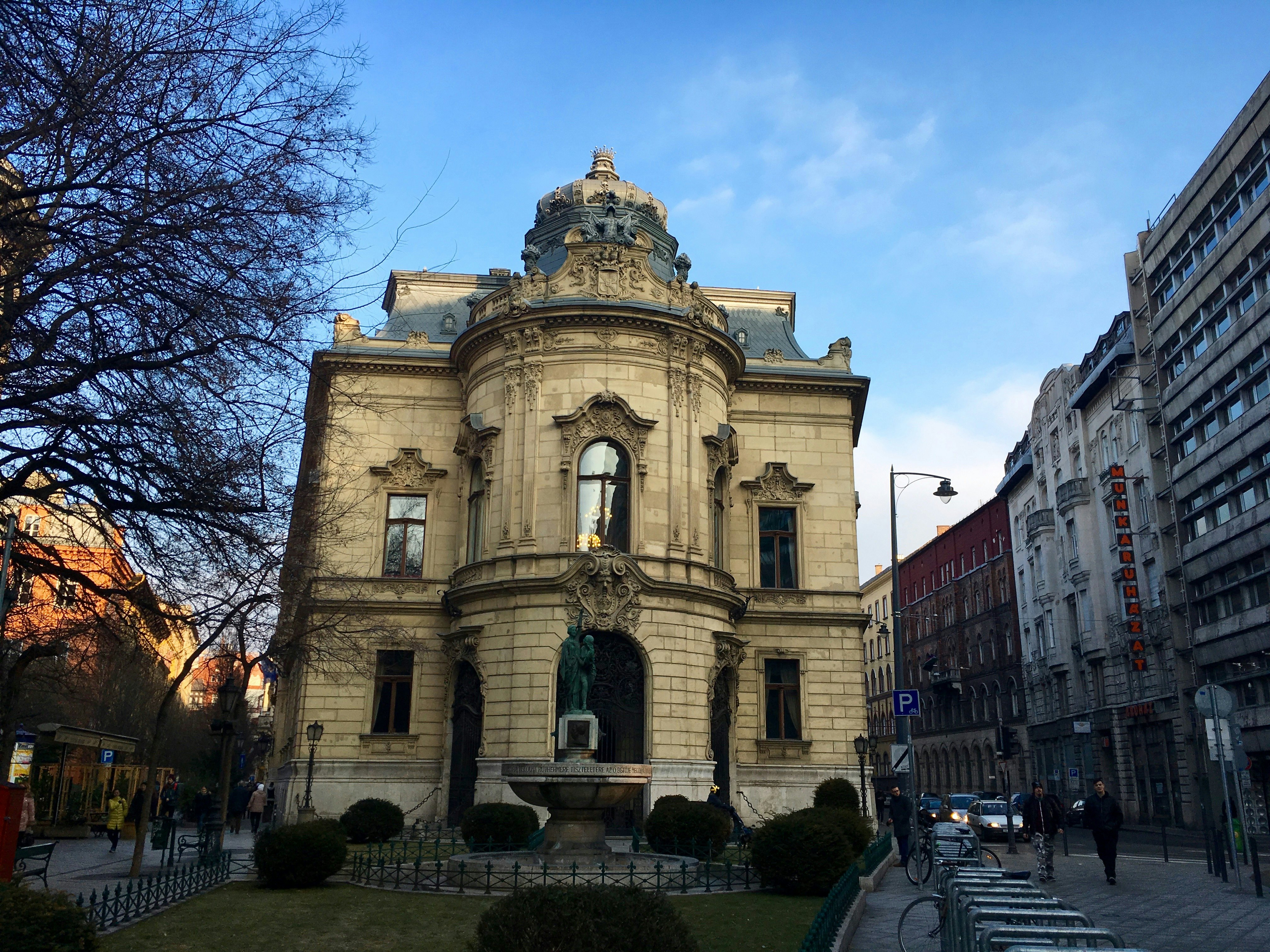 Image of Ervin Szabó Central Library
