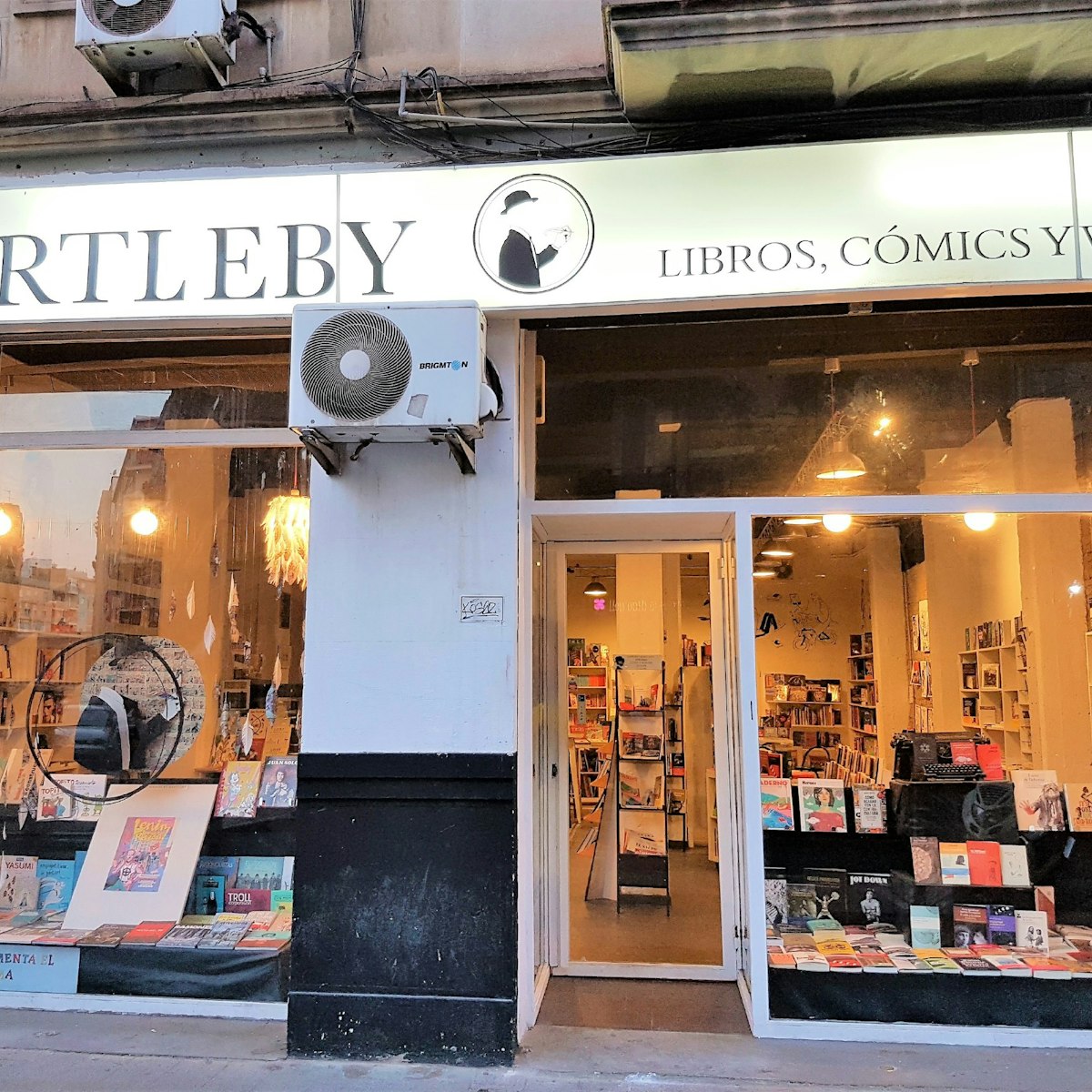 Street view of Librería Bartleby