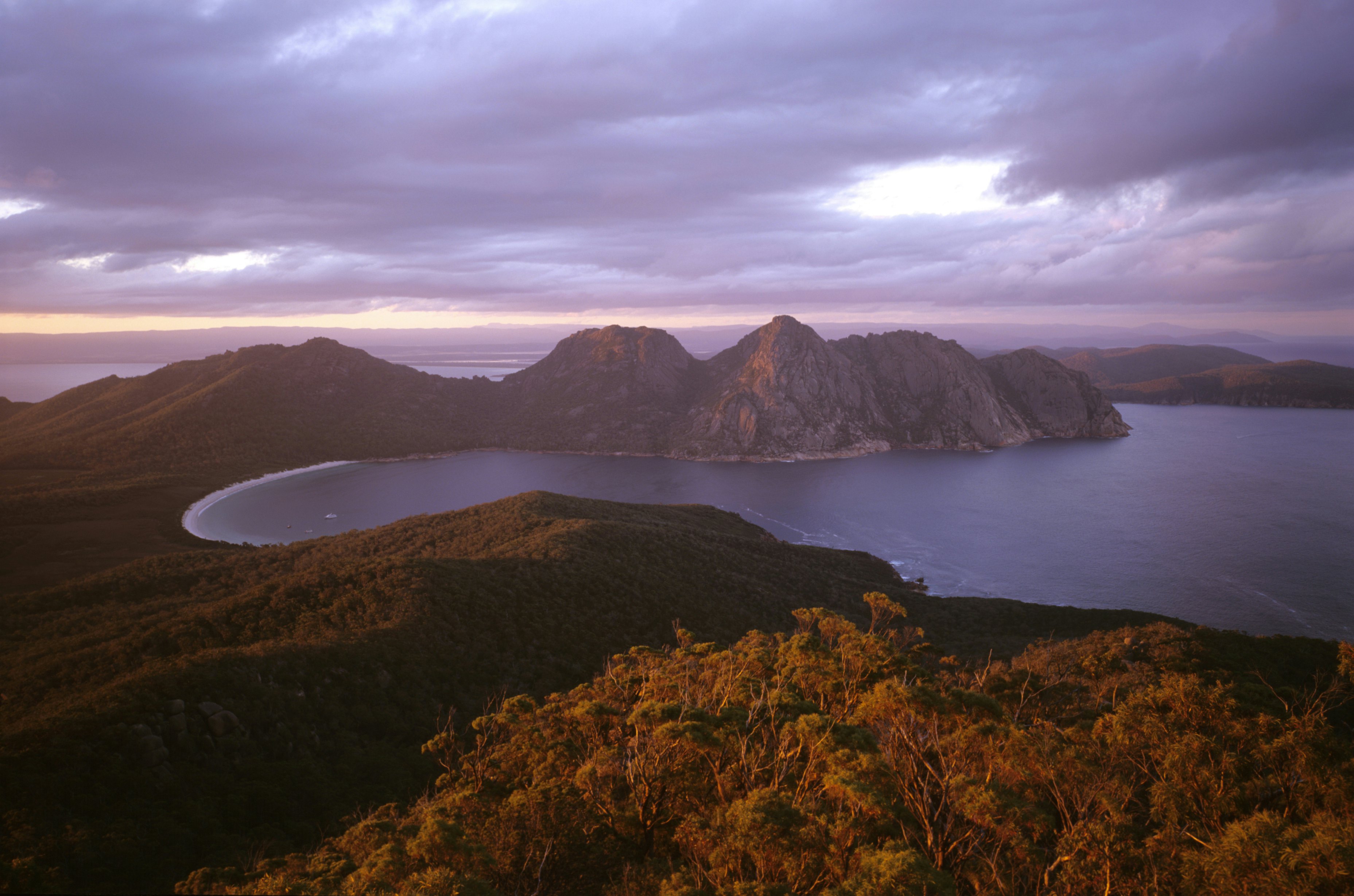 Wineglass Bay, Freycinet National Park, Tasmania, Australia