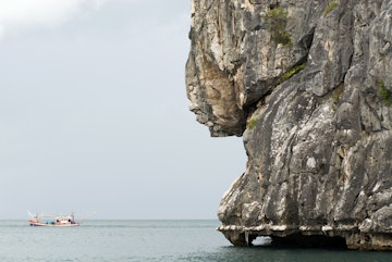 Island cliffs in Ang Thong Marine Park.