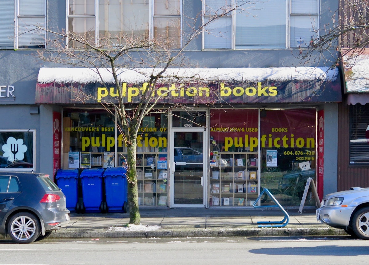 Exterior of the Pulpfiction Books store