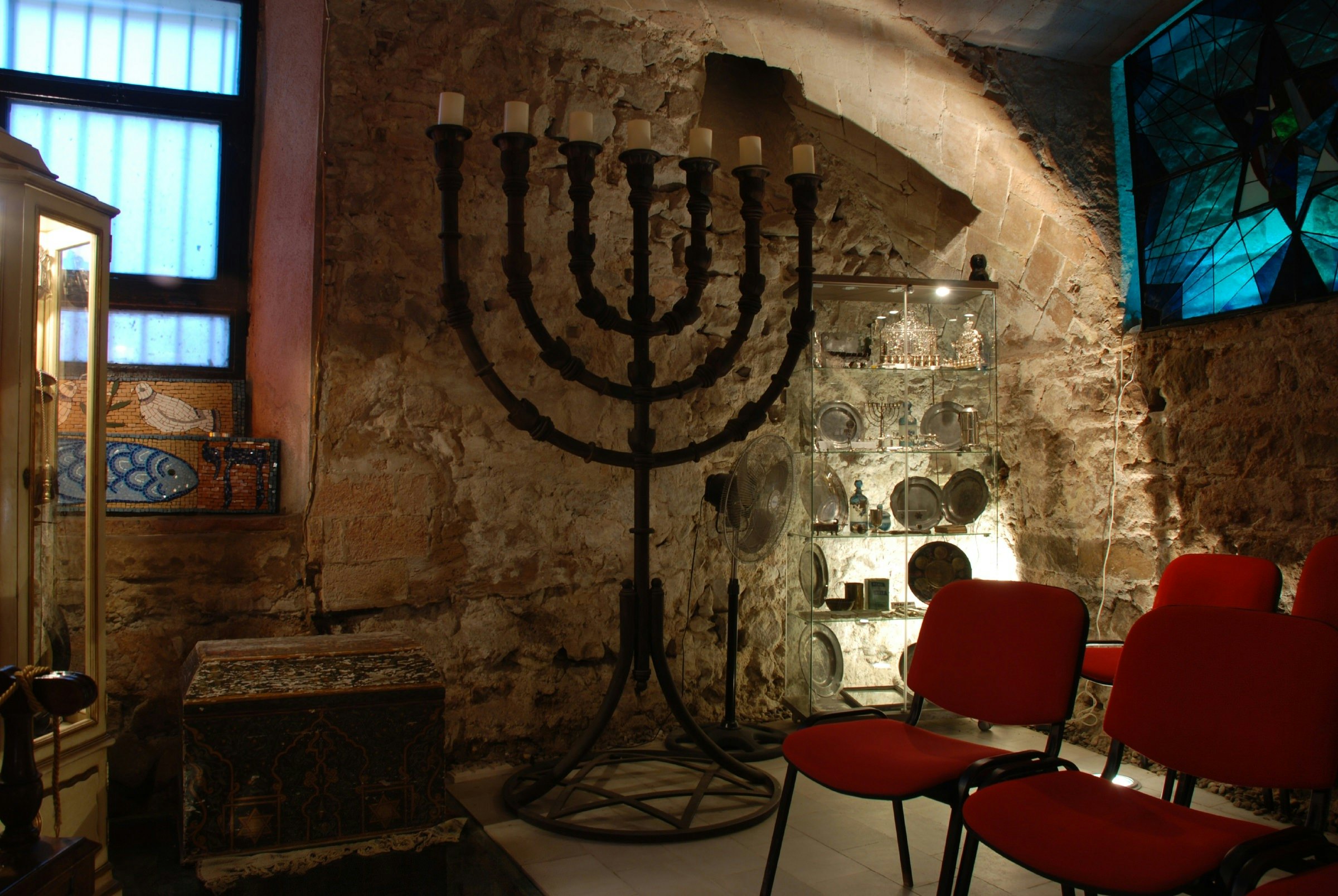 Inside the Sinagoga Major