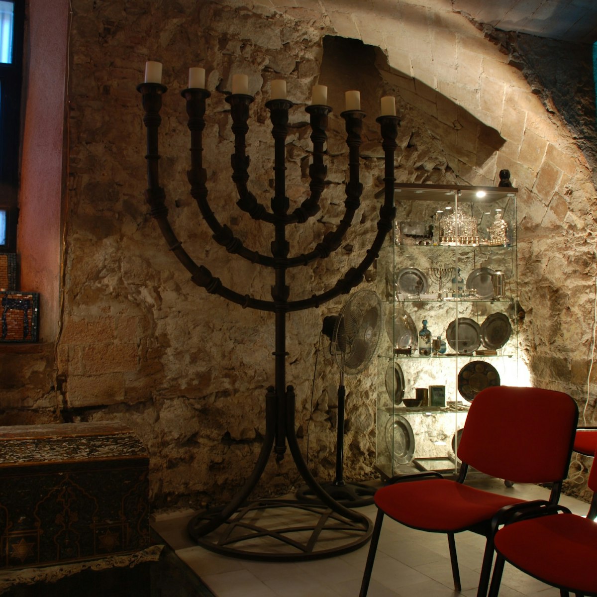 Inside the Sinagoga Major
