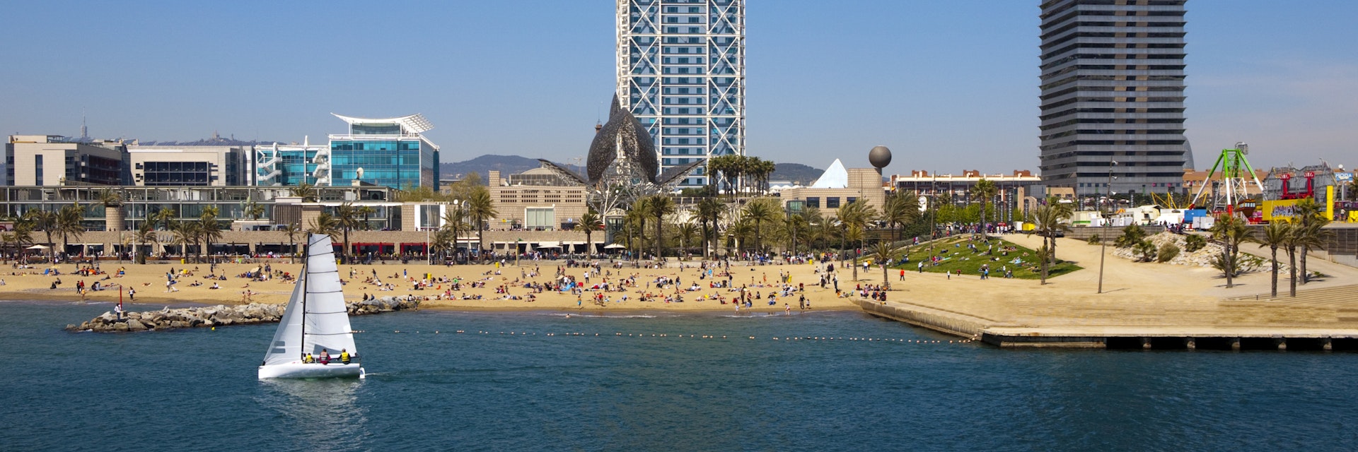 Barcelona beach, Torre Mapfre