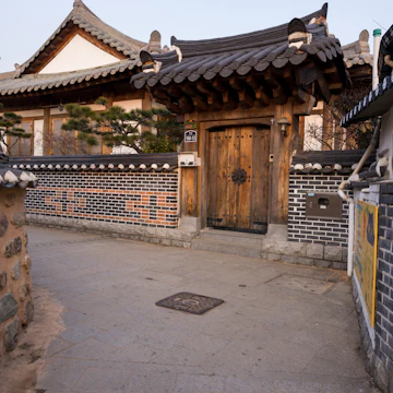 Jeonju Hanok Village with over 800 traditional Korean houses remaining in central Jeonju. Jeonju, Jeollabuk-do, South Korea.