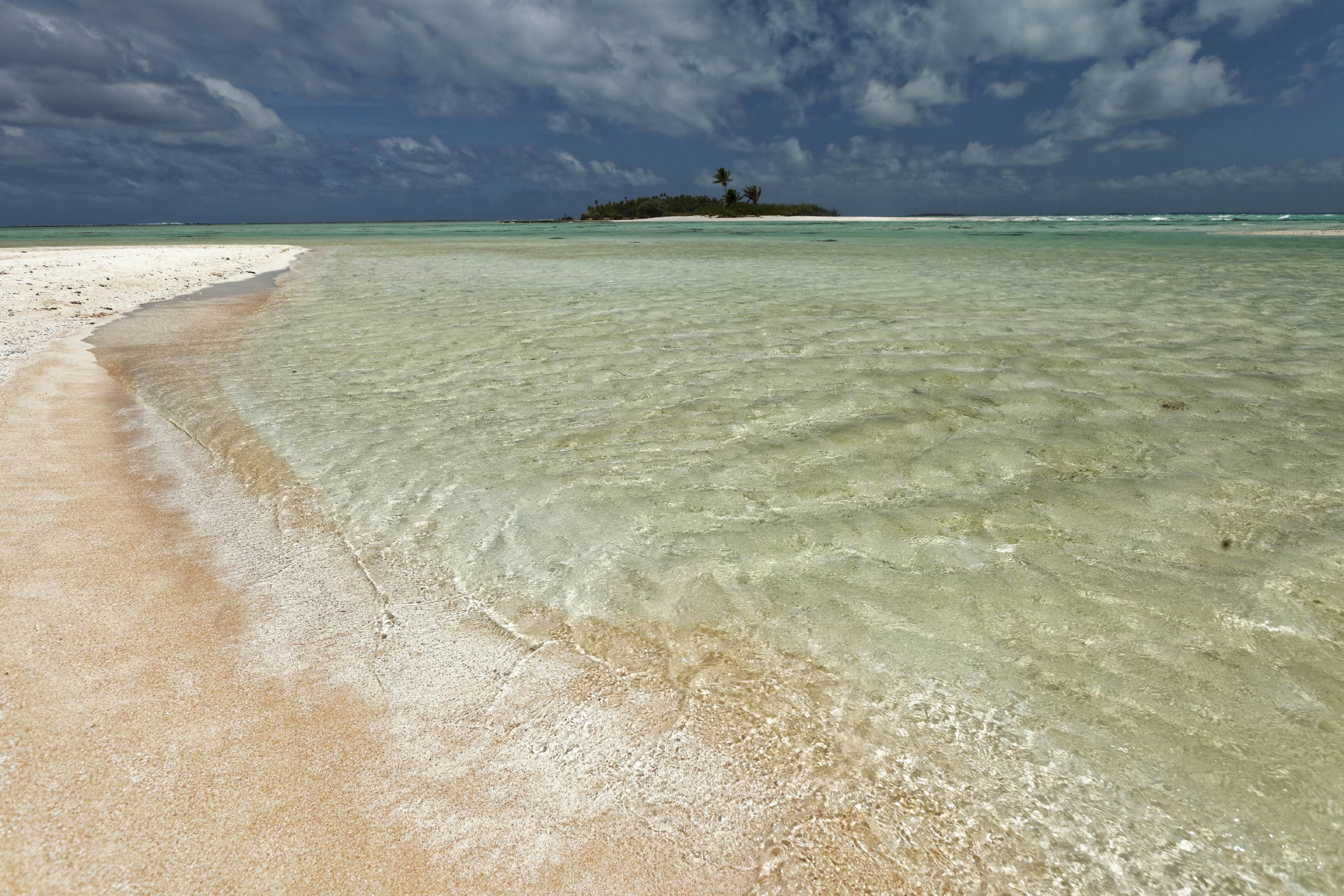 Les sables roses, Fakarava, Tuamotu - Drone Photography