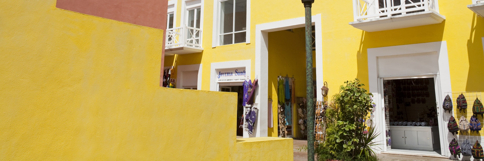 Mercado De Artesanias in Plaza Del Sol