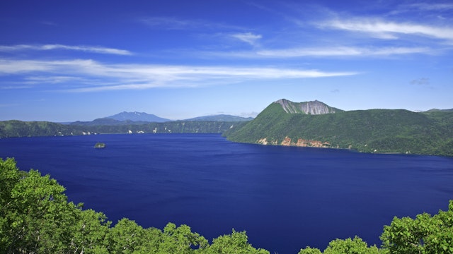 Japan, Hokkaido, Lake Mashu-Ko, Lake surrounded by mountains