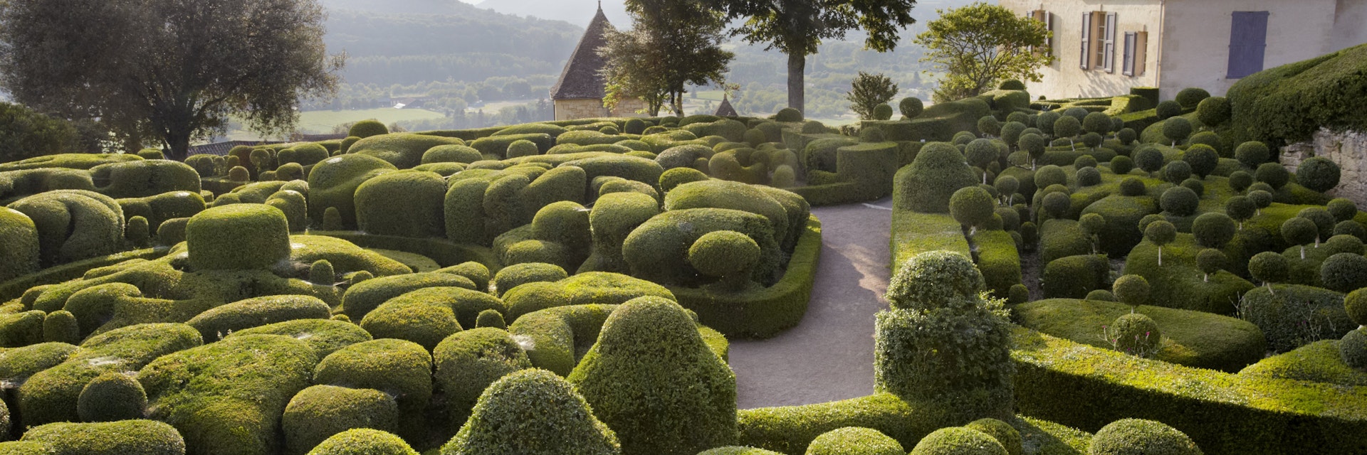 The Jardins de Marqueyssac feature some 150,000 hand-pruned boxwoods