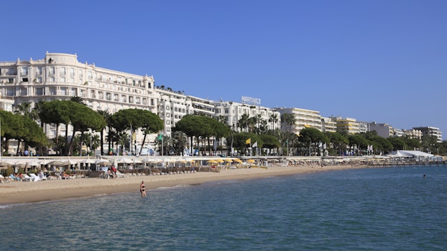 Beach, La Croisette, Cannes, Alpes Maritimes, Provence, Cote d'Azur, French Riviera, France, Mediterranean, Europe