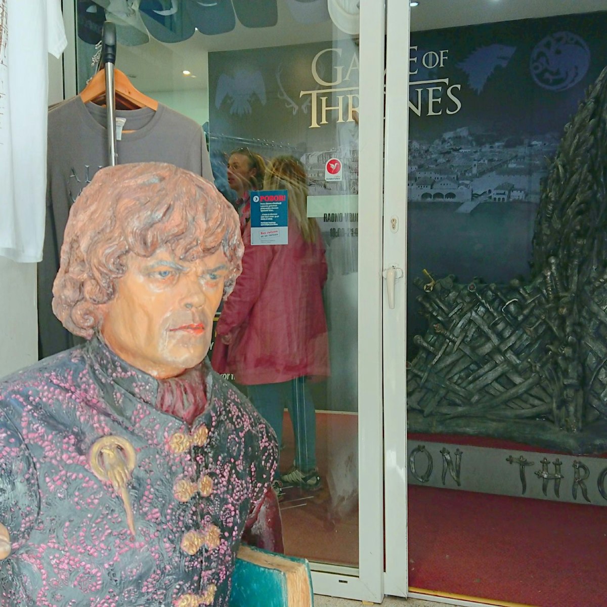 Peter Dinklage Statue and the Throne at Dubrovnik City Shop