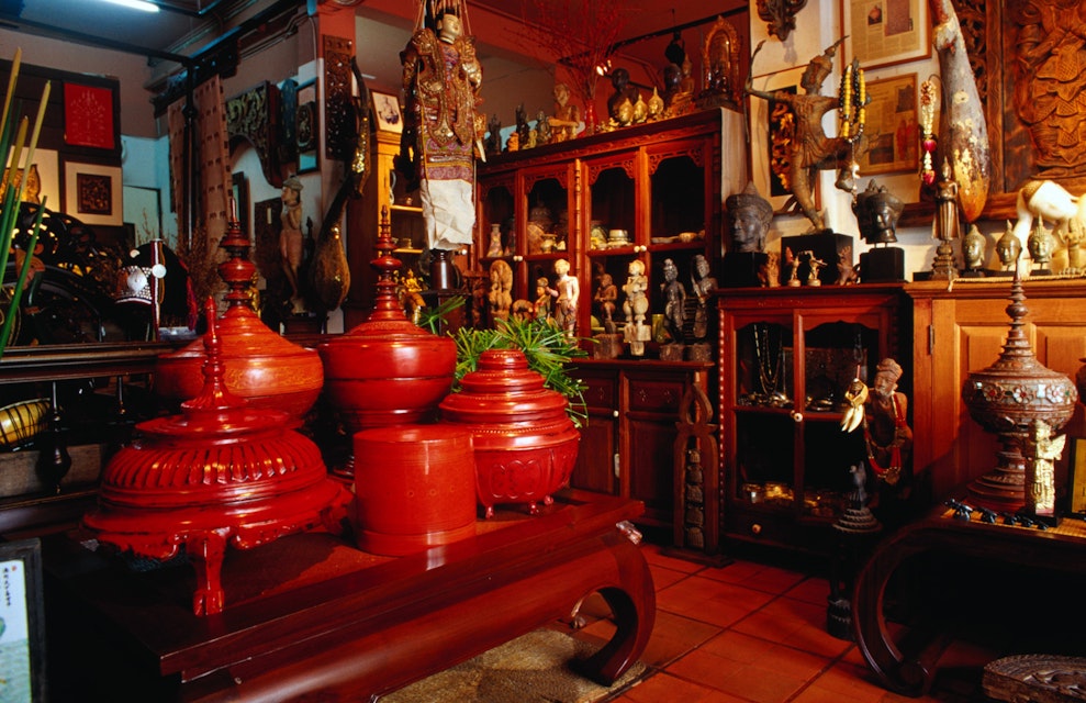 L'Arcadia, an antique shop in Sukhumvit.