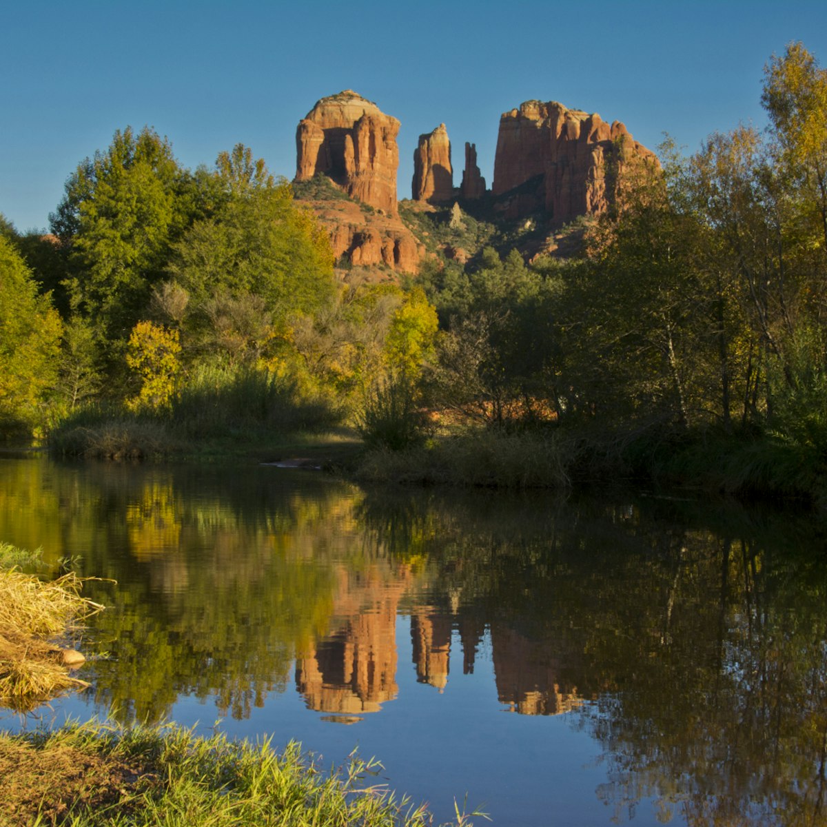 The Crescent Moon Ranch Picnic Area at Red Rock Crossing is one of the most photographed scenes in the southwest, towering Cathedral Rock reflected in the waters of Oak Creek at Red Rock Crossing. The picnic area located at that same site is as popular as it is beautiful.