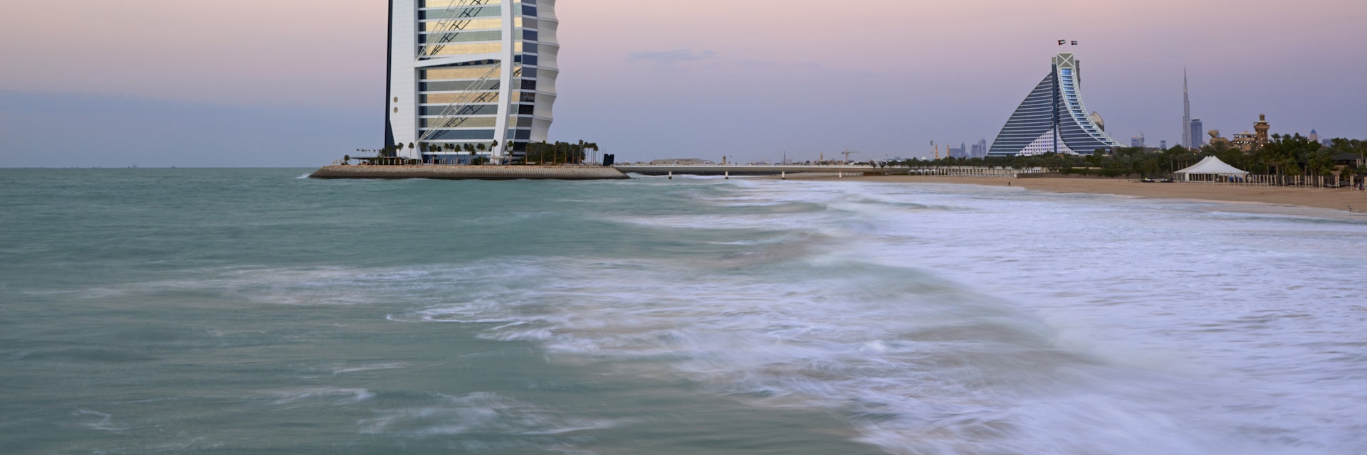 United Arab Emirates, Dubai, Jumeira beach, Hotel Mina A'Salam Madinat Jumeirah with View of Burj Al Arab hotel