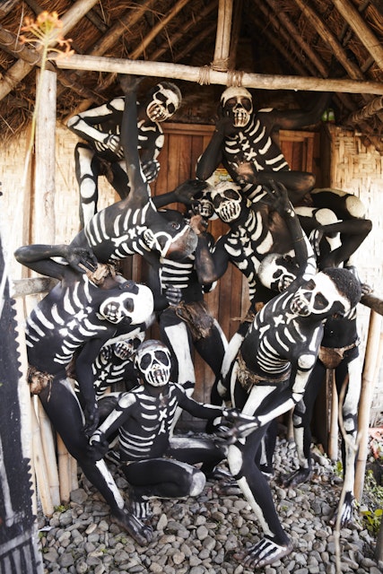 ‘Skeleton Tribe’ in village near Mount Hagen.