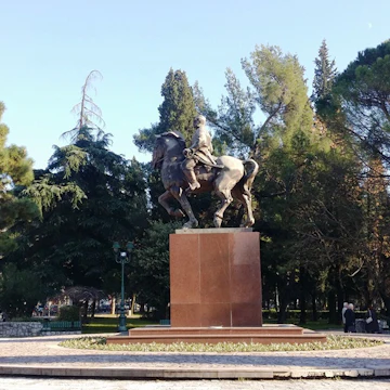 Nikola I Statue