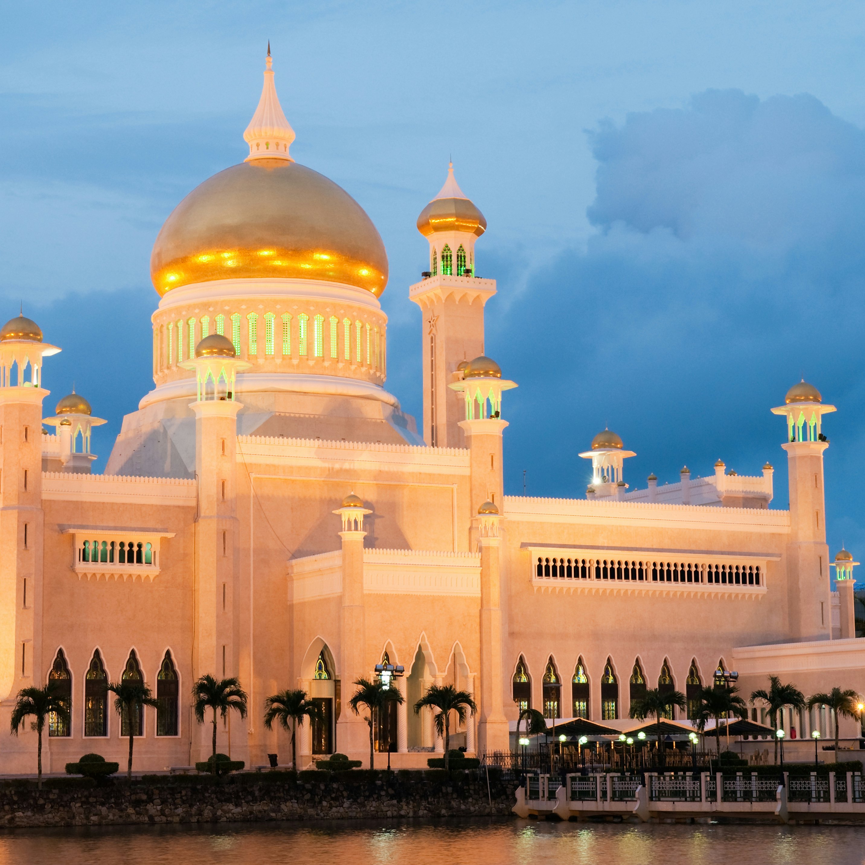 Omar Ali Saifuddien Mosque in the capital Bandar Sei Begawan, Brunei, at night.
