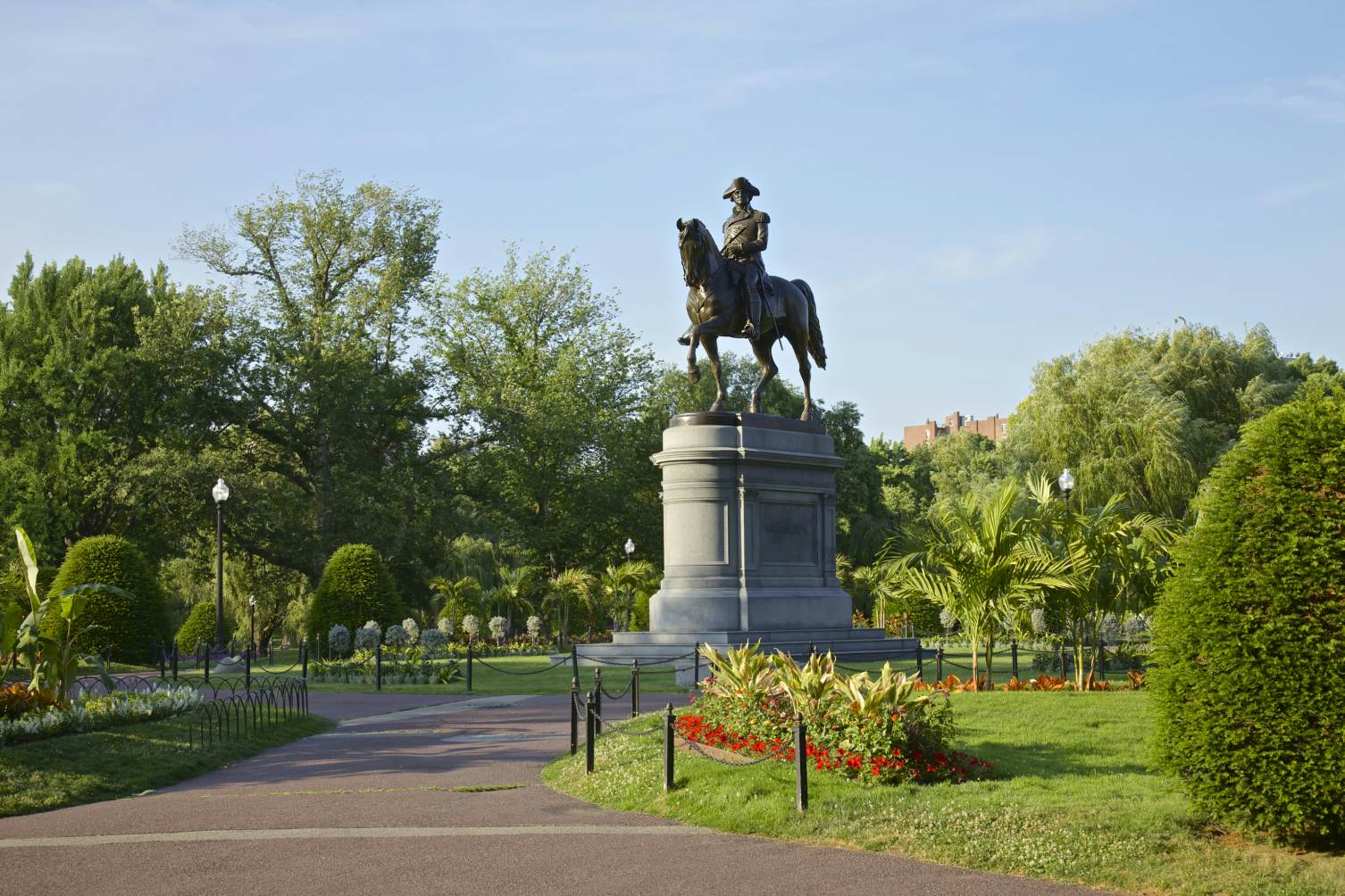 500px Photo ID: 142624811 - BOSTON - JUNE 06: George Washington riding a horse Statue in Boston Commons Public Garden in Central Boston, Massachusetts, USA. Photo taken on June 30, 2014 in Boston, Massachusetts, USA.