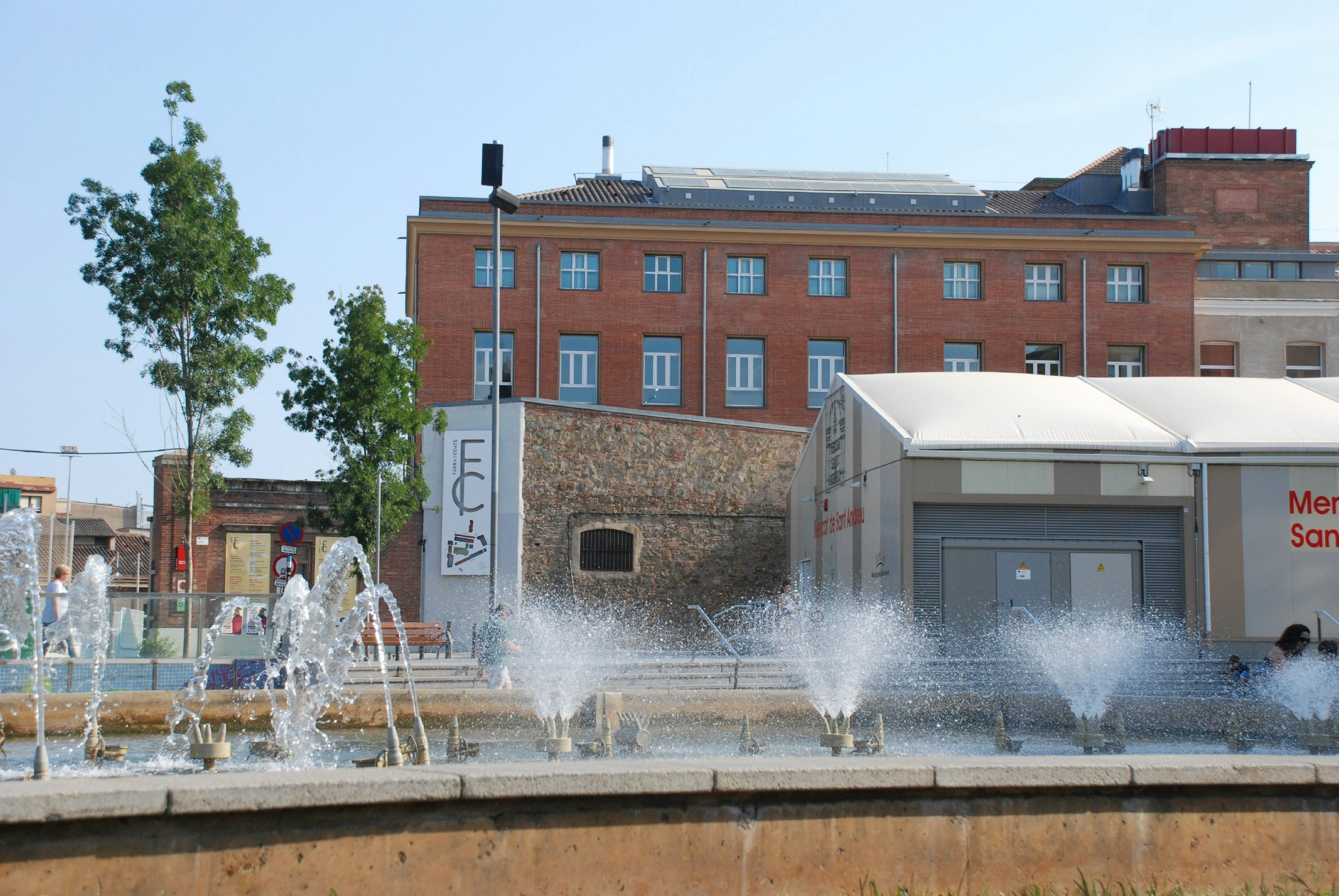 Inner entrance to Fabra i Coats