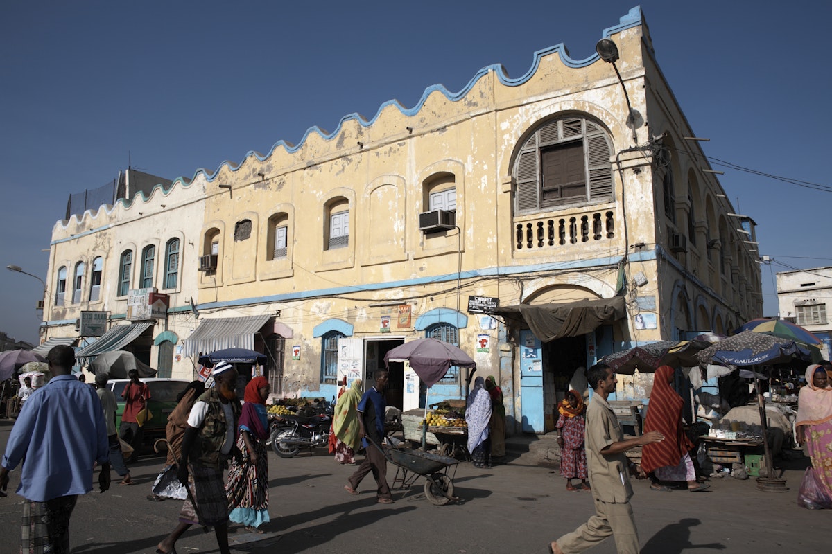 Place du 27 Juin 1977 (Place Menelik) at the heart of the European Quarter, Djibouti City, Djibouti, Africa
