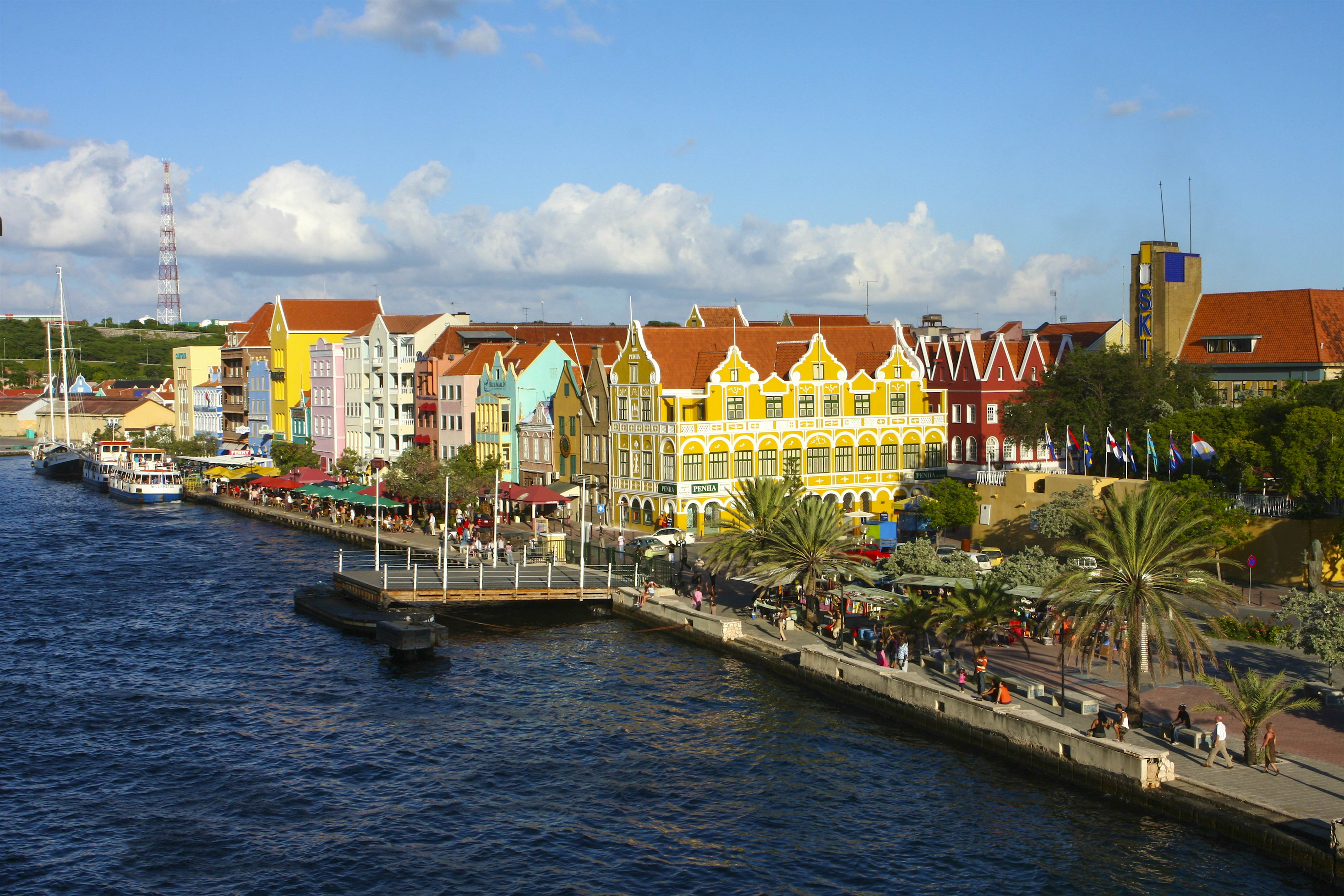 Curaçao travel Lonely