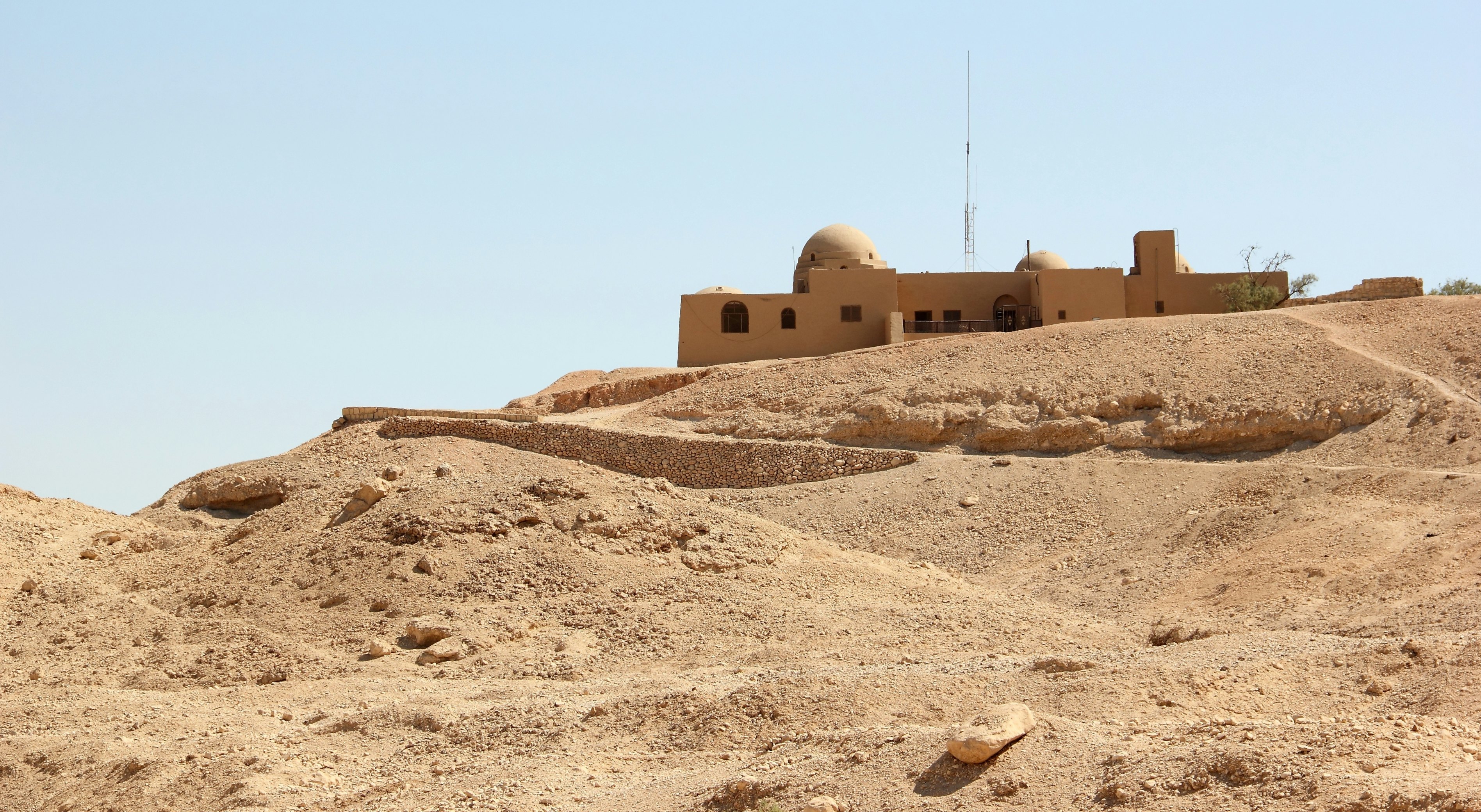 Howard Carter's House near Luxor, Egypt. Howard Carter known for discovering the tomb of 14th-century BC pharaoh Tutankhamun.; Shutterstock ID 112635398; Your name (First / Last): Lauren Keith; GL account no.: 65050; Netsuite department name: Online Editorial; Full Product or Project name including edition: Luxor Guides app update